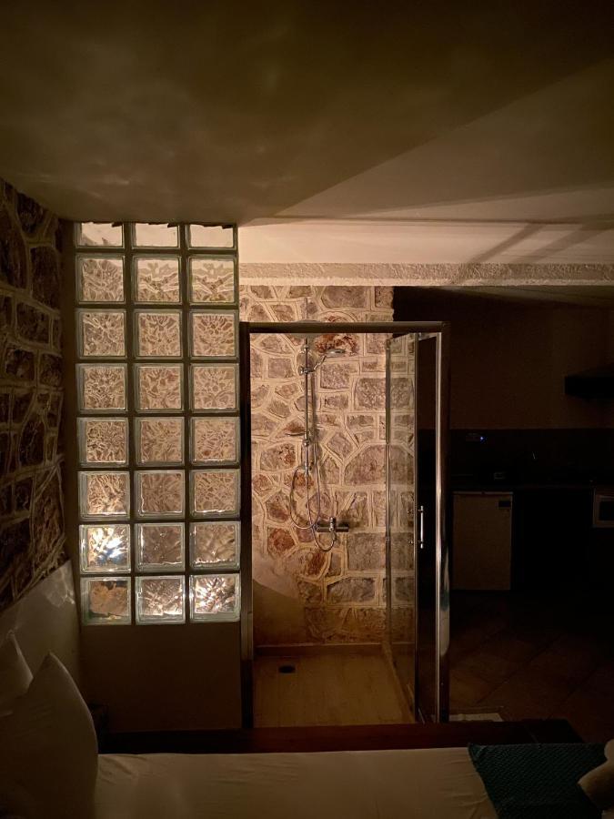 Marina Castellana Studios II Chalki Town ภายนอก รูปภาพ