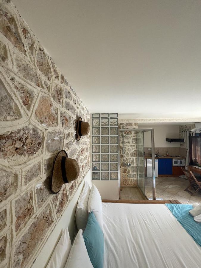 Marina Castellana Studios II Chalki Town ภายนอก รูปภาพ