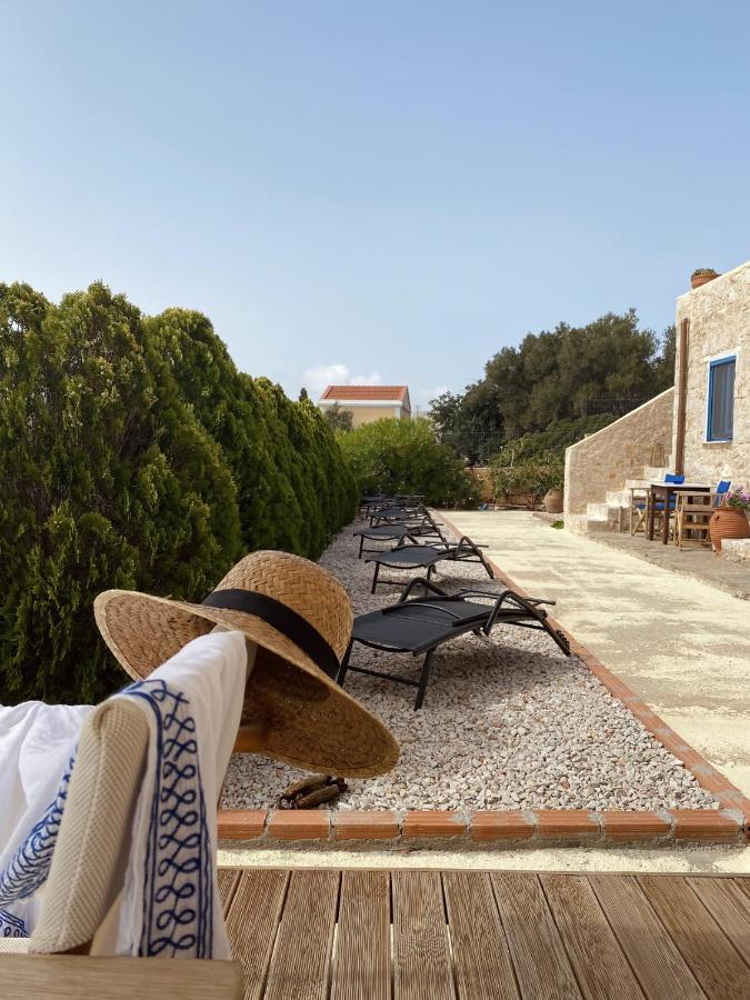 Marina Castellana Studios II Chalki Town ภายนอก รูปภาพ